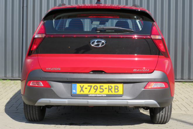 37368382-5.jpg