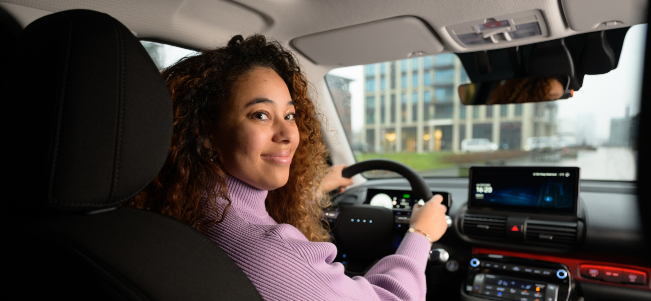 Leaserijder in leaseauto