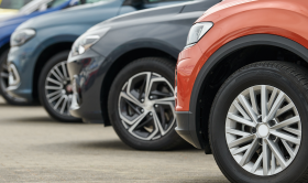 Rij met auto's